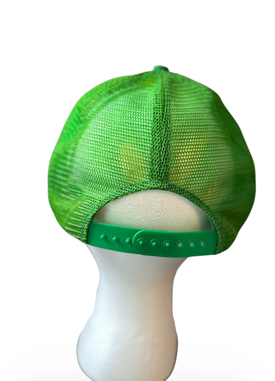 Vintage “Winks Classic” Cincinnati, Ohio Trucker Hat – Green & White Snapback
