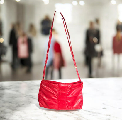 Vintage Red Gloss Shoulder Bag – Retro Rebel Charm