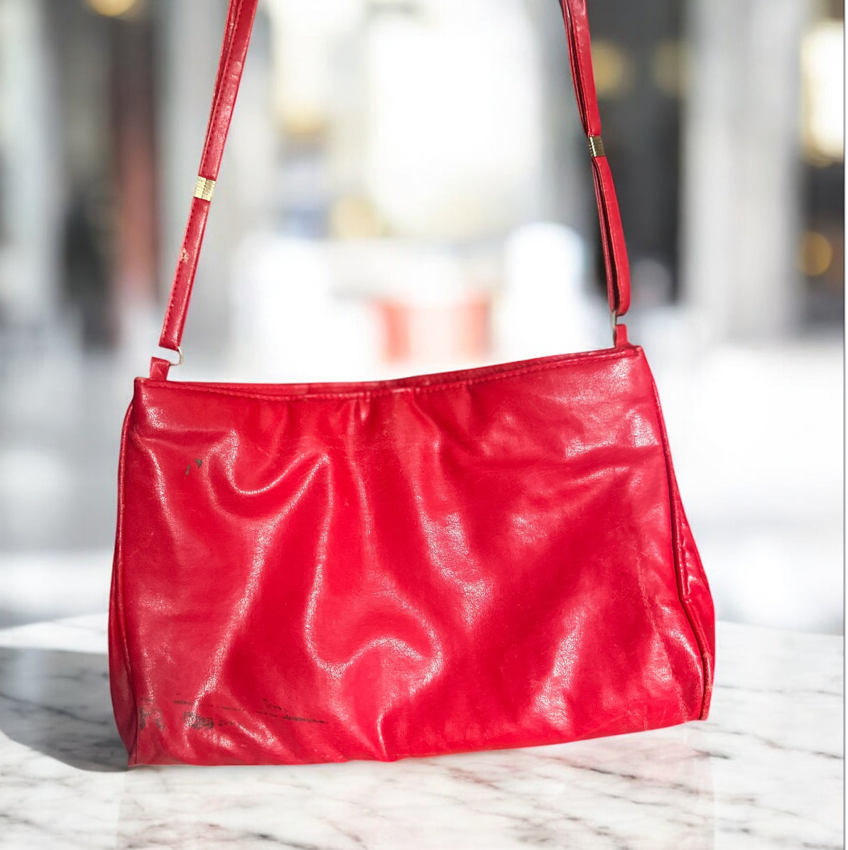 Vintage Red Gloss Shoulder Bag – Retro Rebel Charm