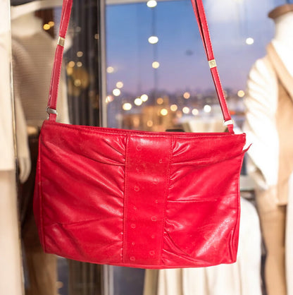 Vintage Red Gloss Shoulder Bag – Retro Rebel Charm