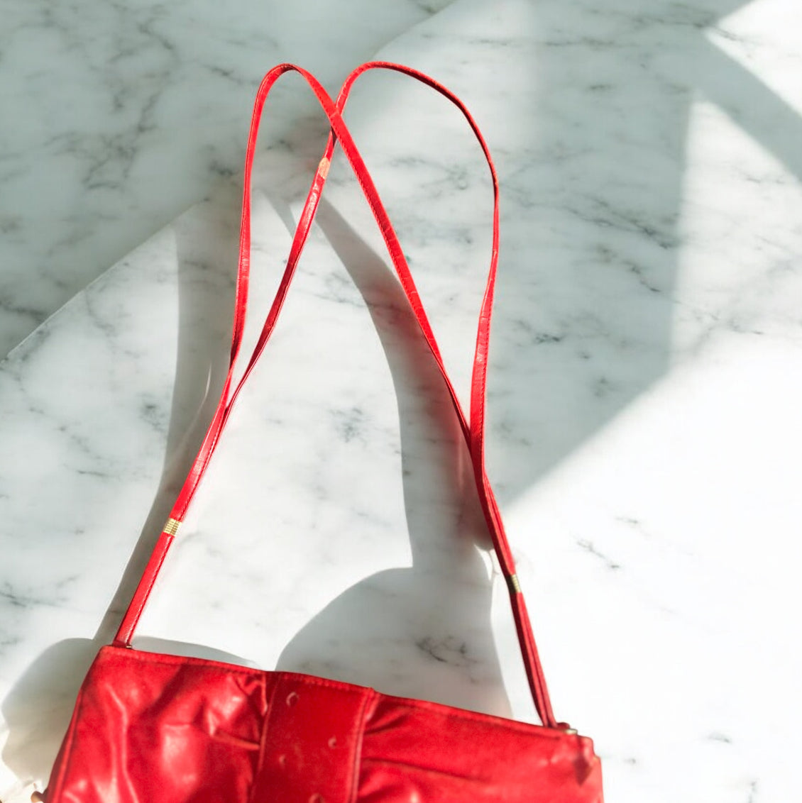 Vintage Red Gloss Shoulder Bag – Retro Rebel Charm