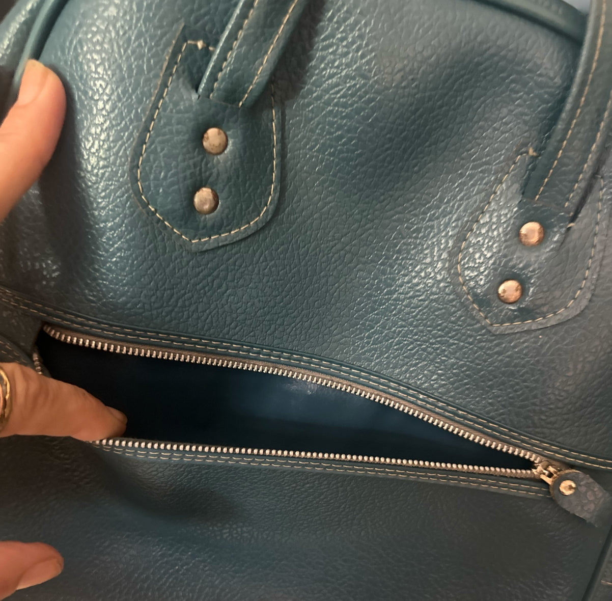 Vintage Teal Pebbled Travel Bag – Bowling Bag Style Carryall