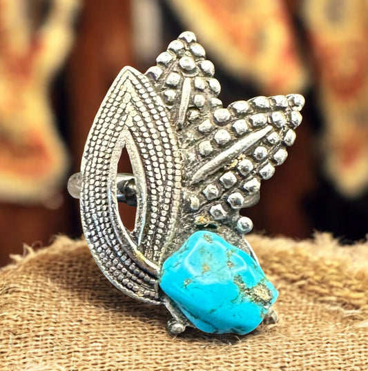 Vintage Boho Statement Ring – Sterling Silver Turquoise Nugget – Southwestern Tribal Design