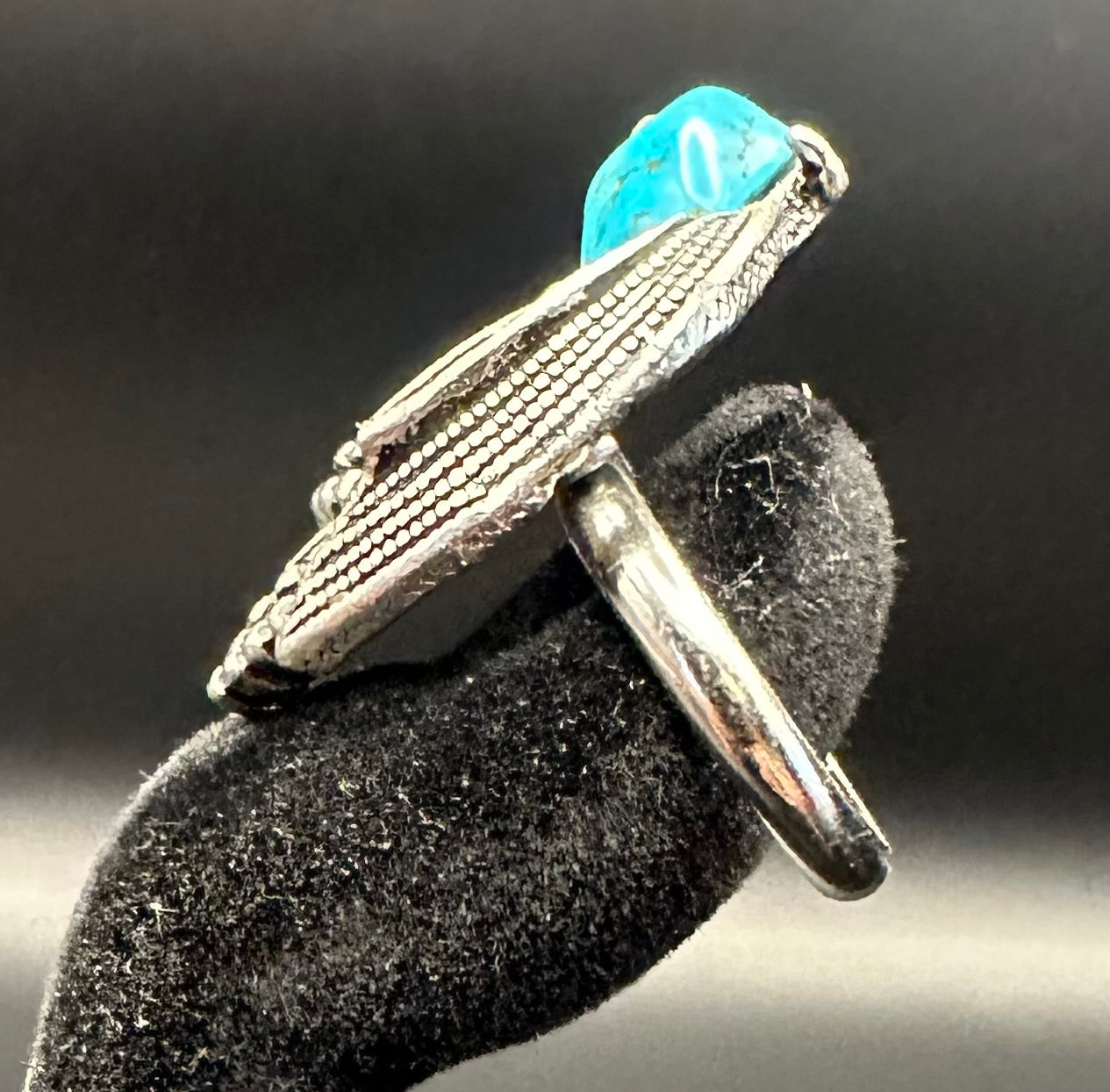 Vintage Boho Statement Ring – Sterling Silver Turquoise Nugget – Southwestern Tribal Design