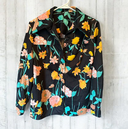 🌸 Vintage 1970s Black Floral Button-Up Blouse (Medium)