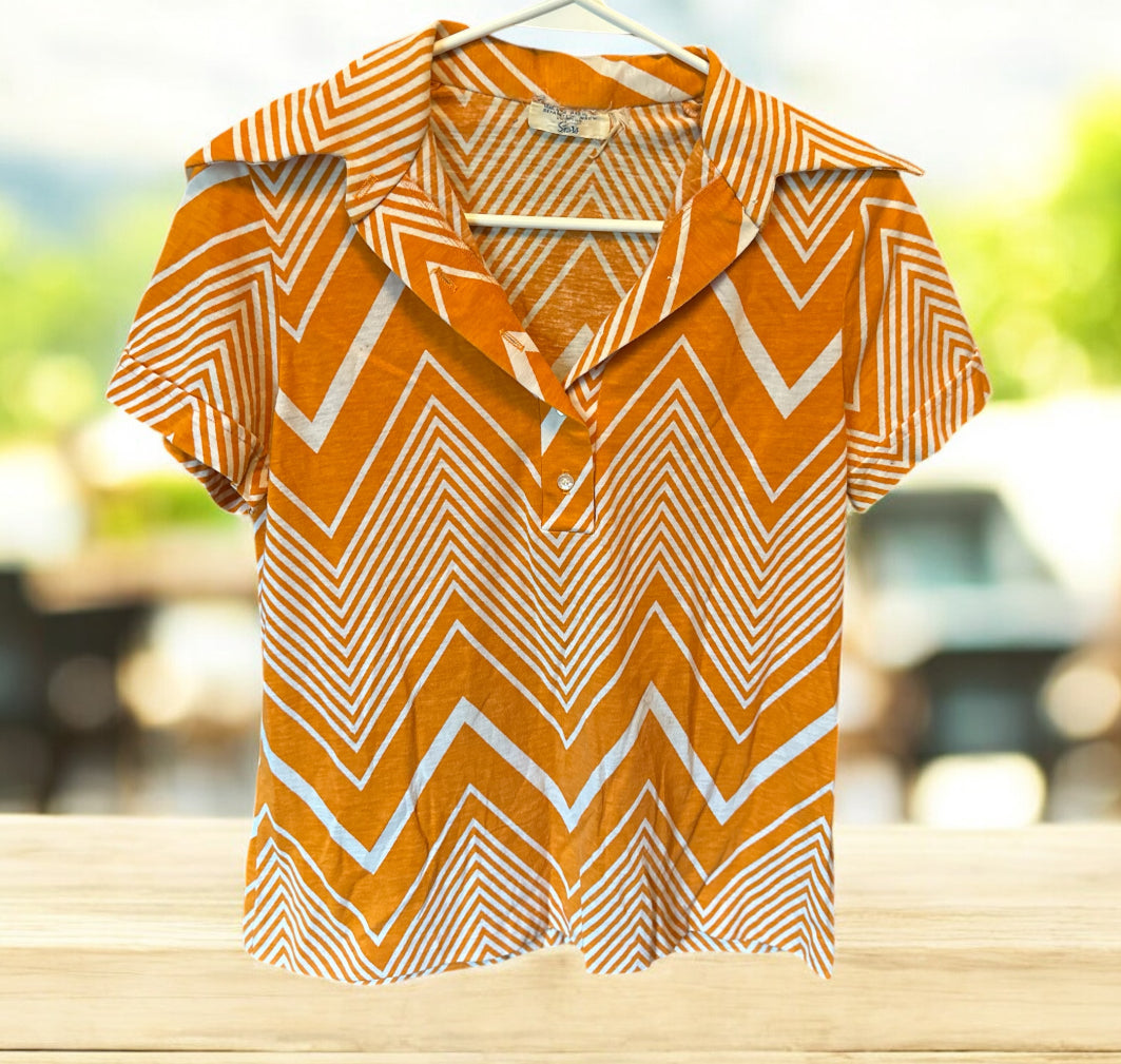 Vintage 1970s Sears Chevron Print Collared Top – Size Small
