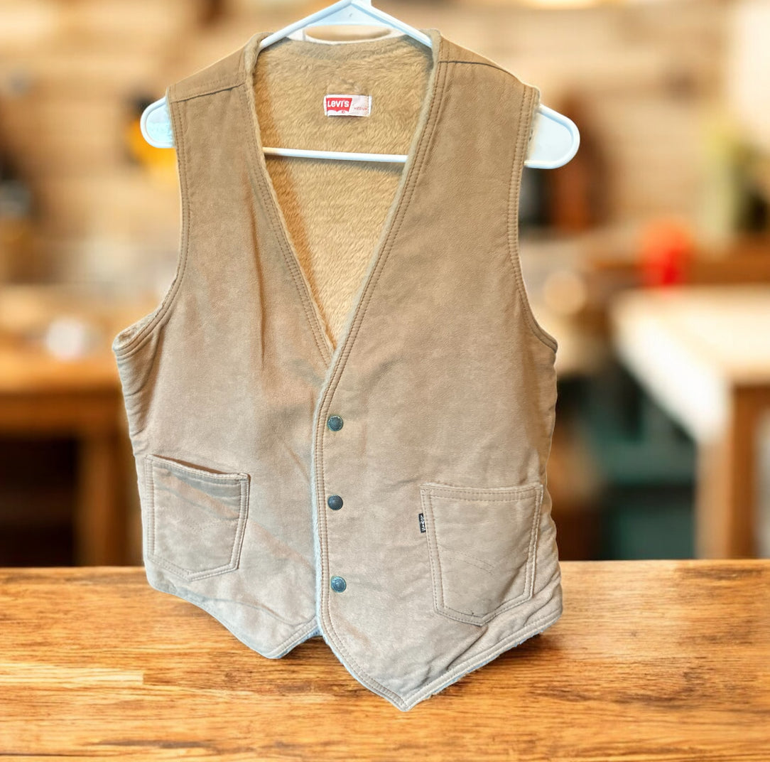 Vintage Levi’s Genuine Suede Leather & Sherpa Vest